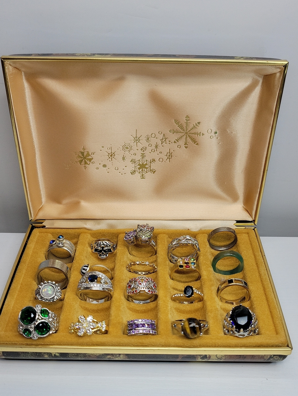 Vintage Ring Box With Assorted  Rings & Sizes